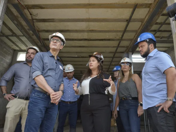Governador vistoria obras do Hospital Regional em Teófilo Otoni