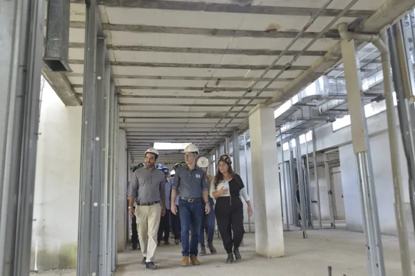 Governador vistoria obras do Hospital Regional em Teófilo Otoni