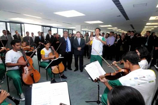 Apresentação da Orquestra Jovem de Contagem durante lançamento do Cartão 