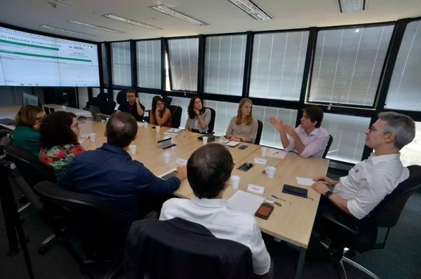 Governador acompanha apresentação de projetos estratégicos da Secretaria de Estado de Saúde