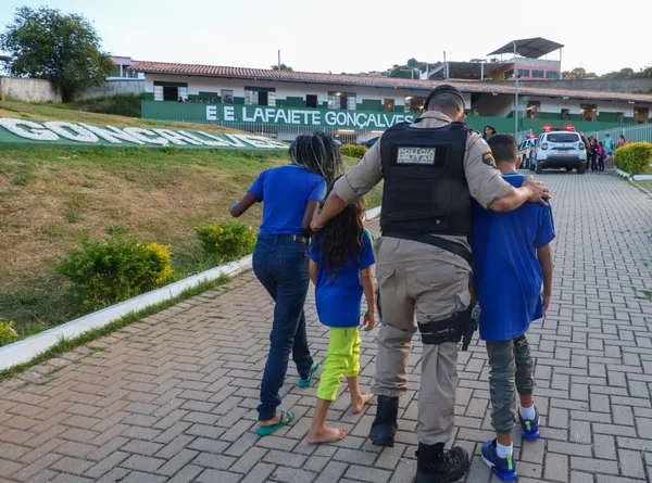 Em reforço de ação de prevenção, PMMG já visitou mais da metade das escolas da rede estadual  