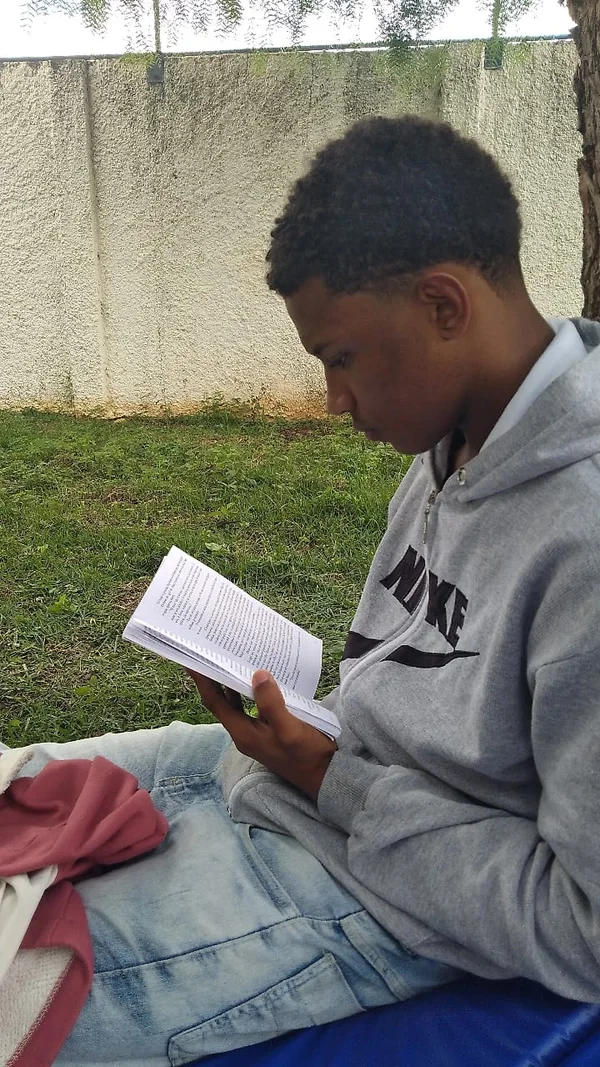 Escolas estaduais ampliam ações de incentivo à leitura 