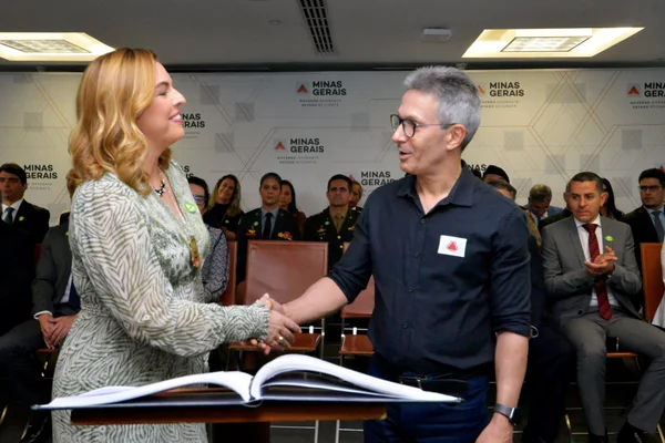 Governador empossa nova chefe da Polícia Civil de Minas Gerais