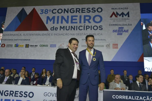 Governador em exercício sanciona projeto de lei que beneficia mais de 780 municípios mineiros