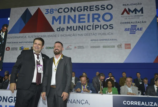 Governador em exercício sanciona projeto de lei que beneficia mais de 780 municípios mineiros