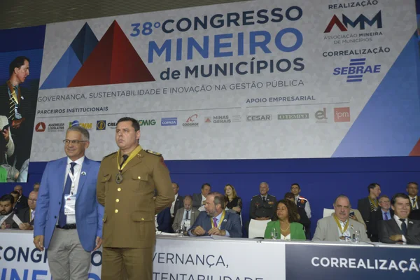 Governador em exercício sanciona projeto de lei que beneficia mais de 780 municípios mineiros