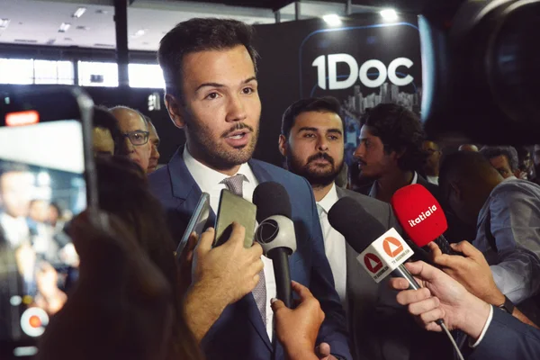 Governador em exercício sanciona projeto de lei que beneficia mais de 780 municípios mineiros