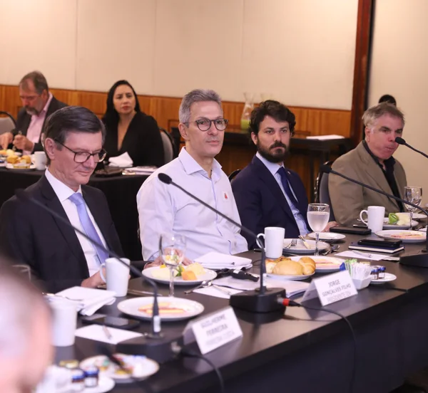 Governador participa de encontro com líderes do varejo no Brasil