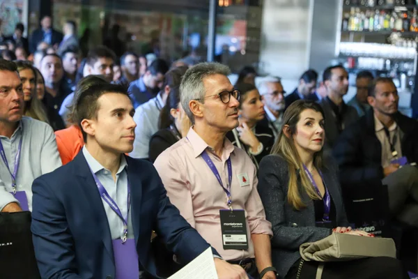 Governador participa de painel com empresários e investidores em Belo Horizonte