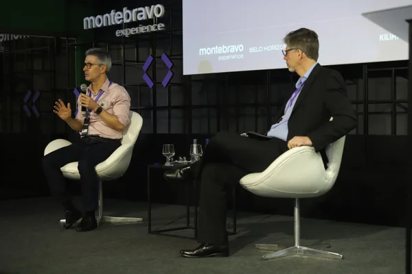 Governador participa de painel com empresários e investidores em Belo Horizonte