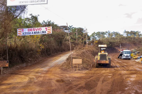 Governador vistoria obras na MG-437, entre Nova Lima e Sabará