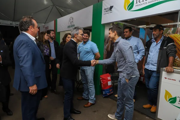 Governador participa da 62ª Edição da Fenamilho, em Patos de Minas
