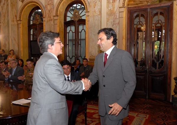 Governador cumprimenta o presidente da Claro