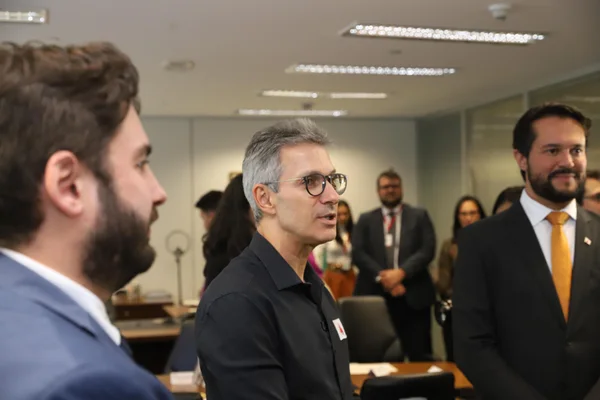 Governador acompanha apresentação de projetos estratégicos na Secretaria de Desenvolvimento Econômico