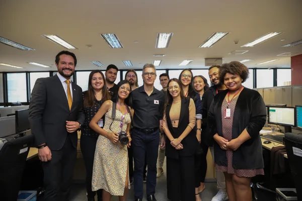 Governador acompanha apresentação de projetos estratégicos na Secretaria de Desenvolvimento Econômico