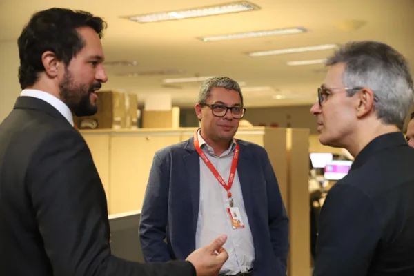 Governador acompanha apresentação de projetos estratégicos na Secretaria de Desenvolvimento Econômico
