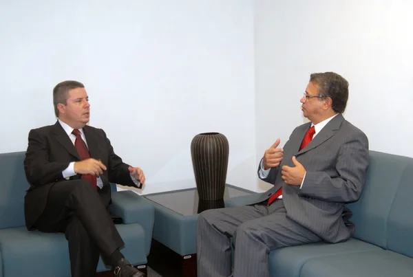 Antonio Anastasia se reuniu com o presidente do TRE-MG, desembargador Joaquim Herculano Rodrigues