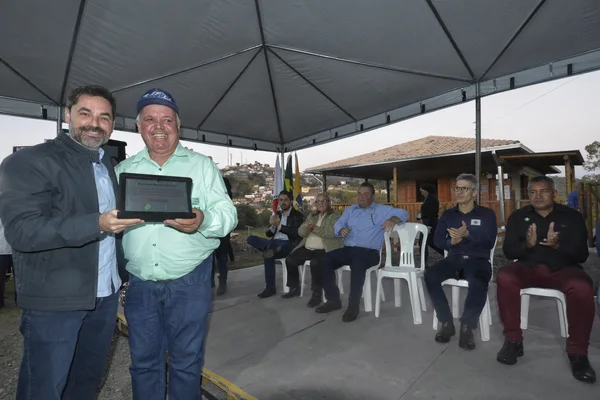 Governador destaca avanços do setor agropecuário em inauguração da sede do Sindicato dos Produtores Rurais de Bom Jesus do Amparo