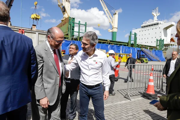 Minas Gerais começa o envio de lítio do Vale do Jequitinhonha para fora do Brasil