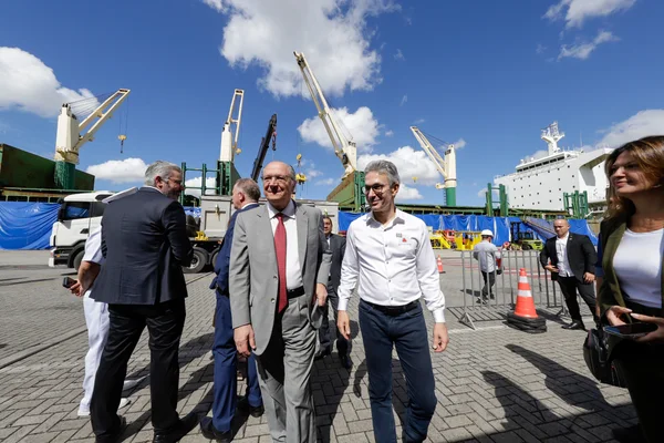 Minas Gerais começa o envio de lítio do Vale do Jequitinhonha para fora do Brasil