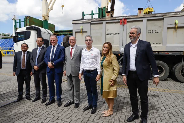 Minas Gerais começa o envio de lítio do Vale do Jequitinhonha para fora do Brasil