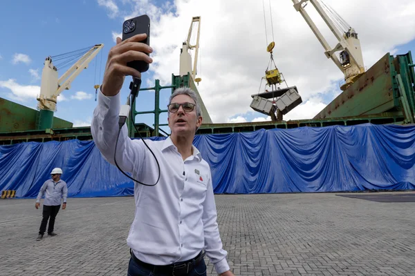 Minas Gerais começa o envio de lítio do Vale do Jequitinhonha para fora do Brasil