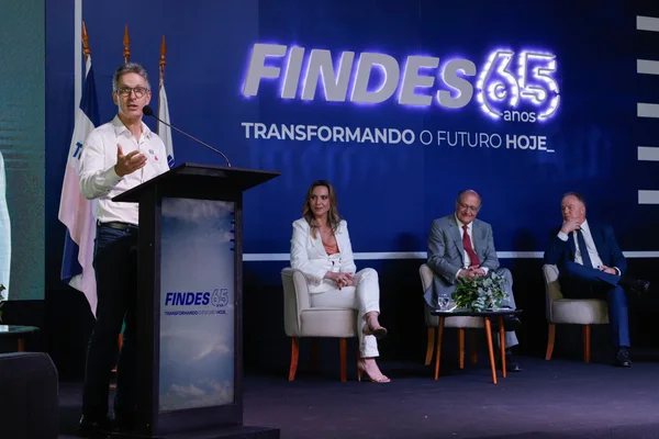 Governador participa da comemoração aos 65 anos da Federação das Indústrias do Espírito Santo (Findes)