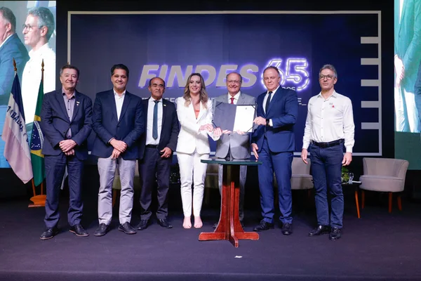 Governador participa da comemoração aos 65 anos da Federação das Indústrias do Espírito Santo (Findes)