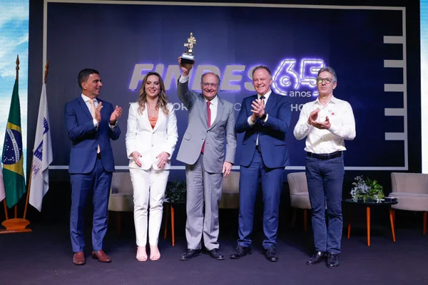 Governador participa da comemoração aos 65 anos da Federação das Indústrias do Espírito Santo (Findes)