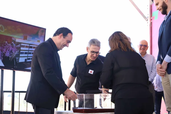 Governador ressalta importância da formação profissional de jovens em inauguração de pedra fundamental da nova escola do Sesi em BH