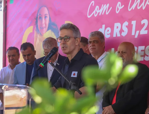 Governador ressalta importância da formação profissional de jovens em inauguração de pedra fundamental da nova escola do Sesi em BH