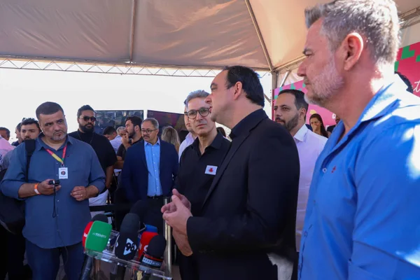 Governador ressalta importância da formação profissional de jovens em inauguração de pedra fundamental da nova escola do Sesi em BH