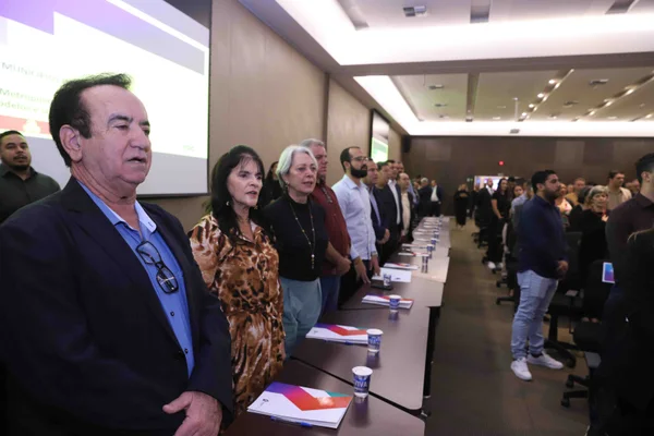 Governo de Minas reúne prefeitos da Grande BH para ouvir demandas dos municípios