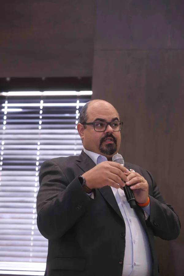 Governo de Minas reúne prefeitos da Grande BH para ouvir demandas dos municípios