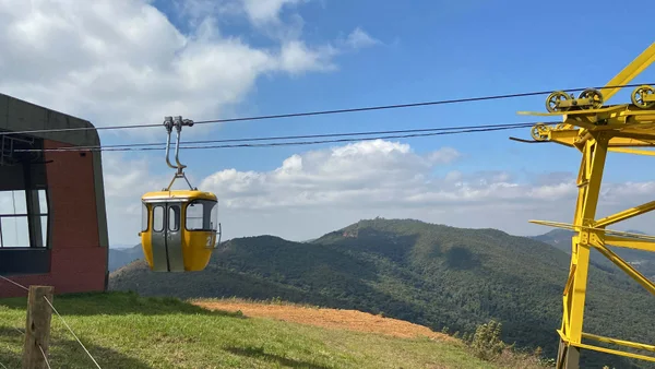  Governo firma parceria com empresa australiana para investimento de mais de R$ 1 bilhão em Poços de Caldas