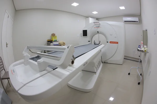 Governador participa de inauguração de serviço de tomografia no Hospital Vale do Jequitinhonha
