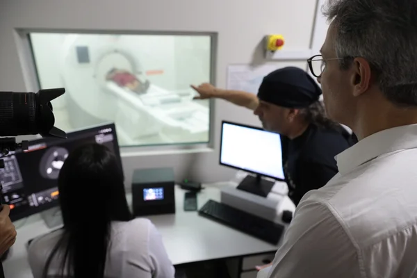 Governador participa de inauguração de serviço de tomografia no Hospital Vale do Jequitinhonha