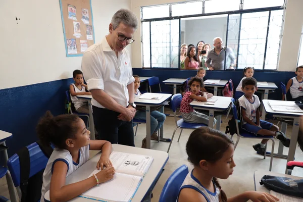 Governador participa de inauguração de serviço de tomografia no Hospital Vale do Jequitinhonha