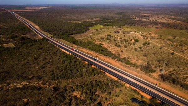 BR-135 chega aos 50 quilômetros de duplicação na região Central de Minas