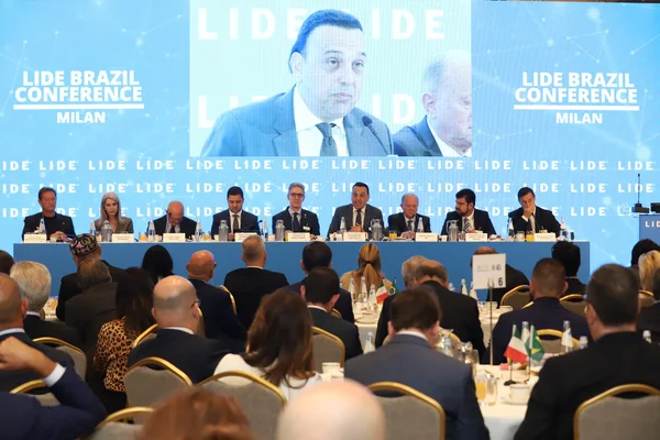Governo de Minas busca investimentos e parcerias comerciais em evento na Itália