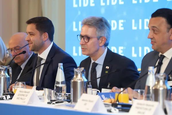 Governo de Minas busca investimentos e parcerias comerciais em evento na Itália