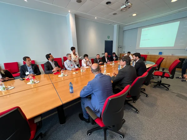 Reunião com representantes da empresa Agusta Leonardo