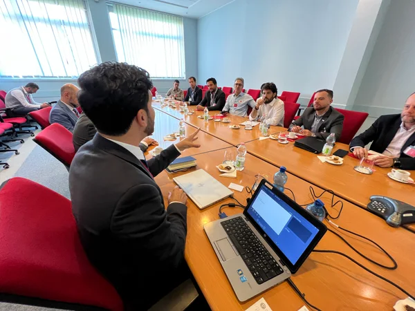 Reunião com representantes da empresa Agusta Leonardo