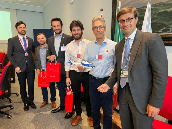 Reunião com representantes da empresa Agusta Leonardo