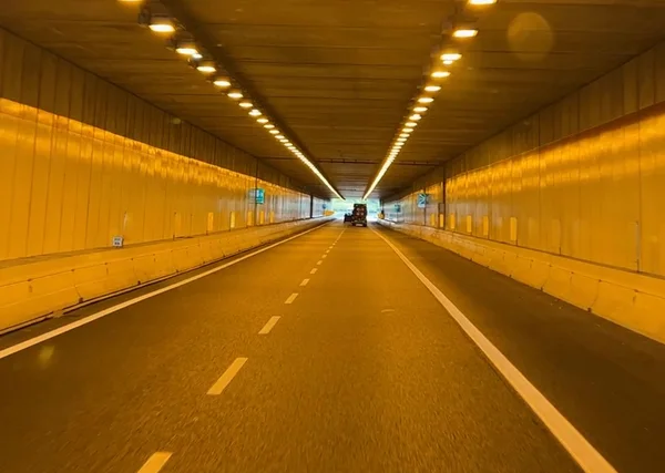 Governador e comitiva vistoriam rodovia italiana que inspirou o projeto do Rodoanel Metropolitano de BH