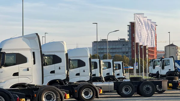 Estado firma acordo na Itália para atração de investimentos para a indústria automotiva