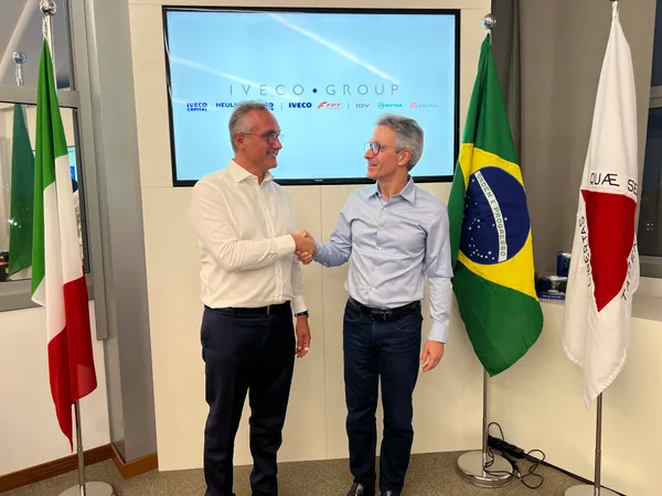 Estado firma acordo na Itália para atração de investimentos para a indústria automotiva
