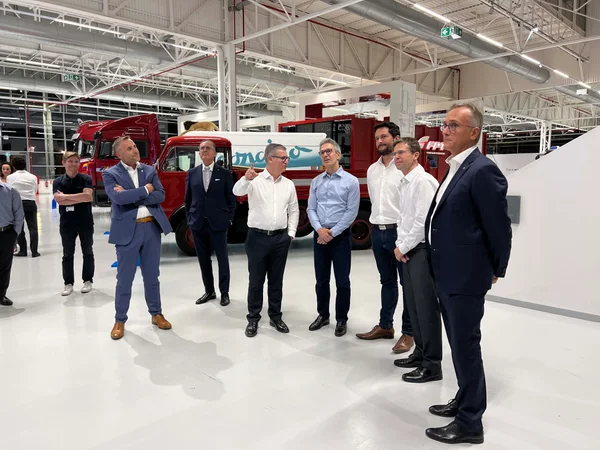Estado firma acordo na Itália para atração de investimentos para a indústria automotiva