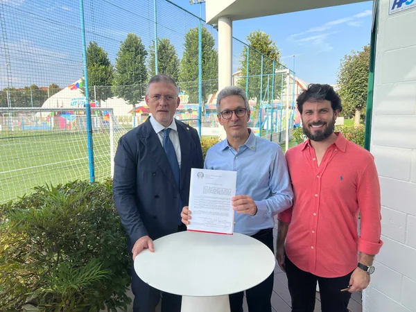 Governo de Minas firma parceria com a Ferrero para desenvolver parque esportivo inovador em Poços de Caldas, no Sul do estado