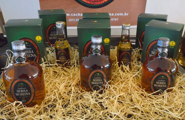 Governador em exercício destaca importância da cadeia produtiva da cachaça e da agricultura familiar em feira na Cidade Administrativa